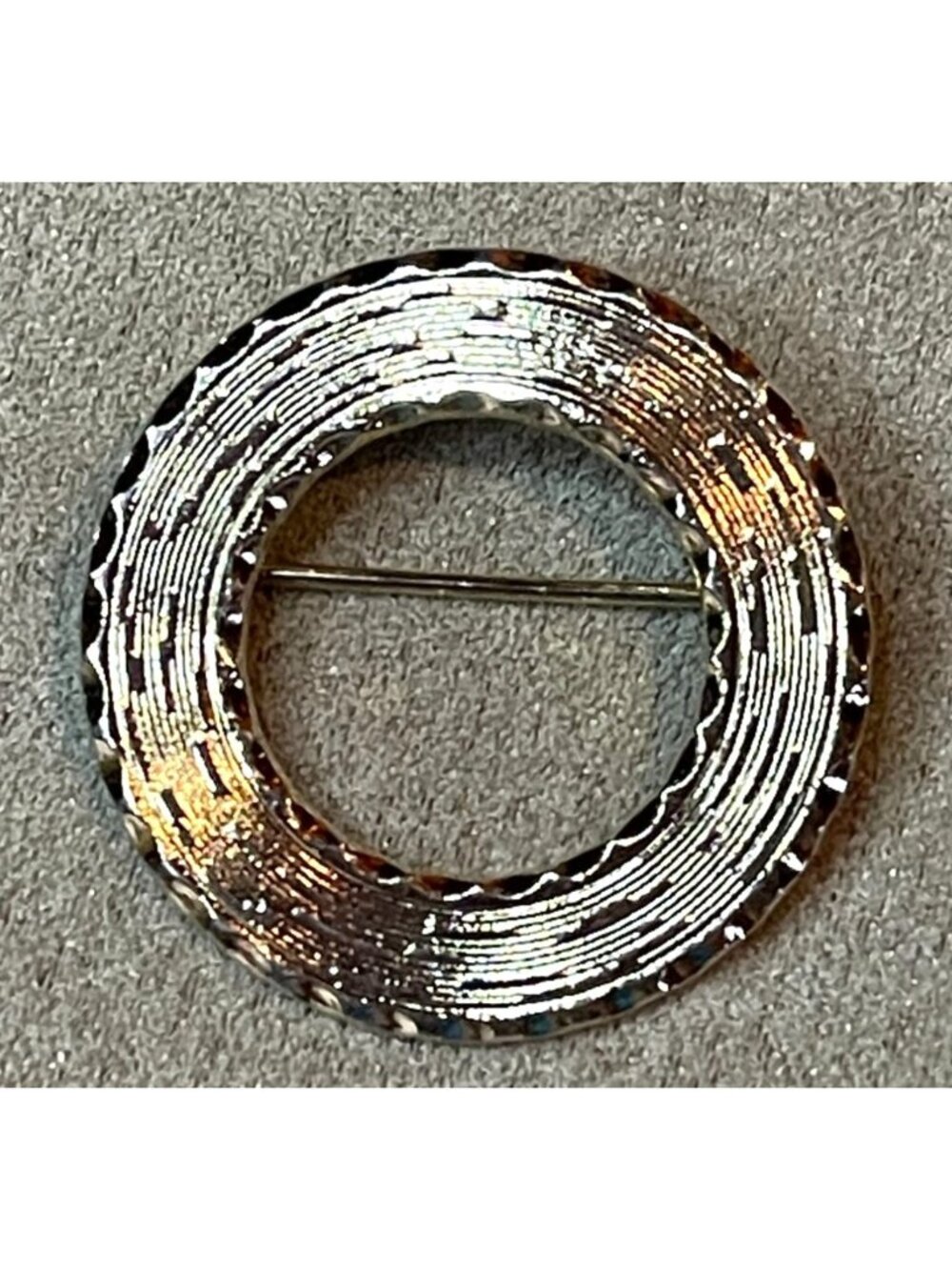 Vintage Silver Tone Circle Brooch Pin Textured Concentric Wreath Etched MCM Retr